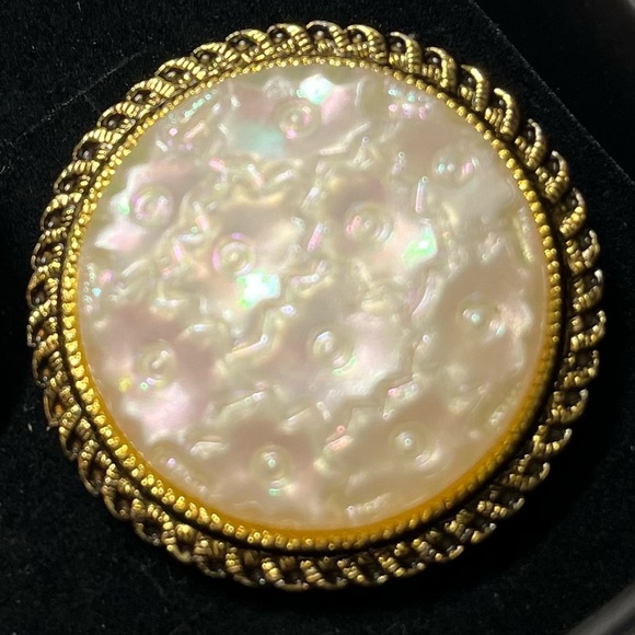 Vintage Scarf Clips. Gold and silver tone. Set of 2 - Picture 4 of 5